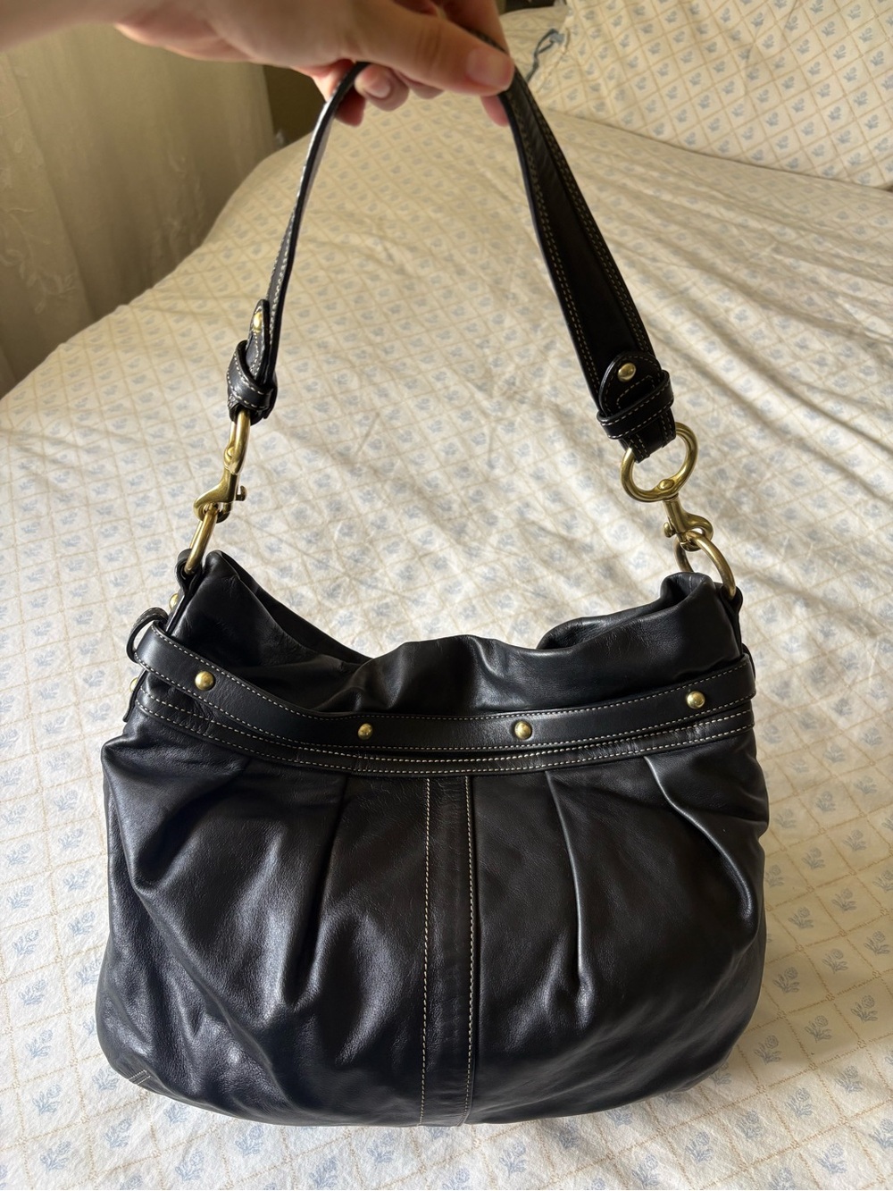 Coach Black Leather Shoulder Bag - Picture 2 of 6